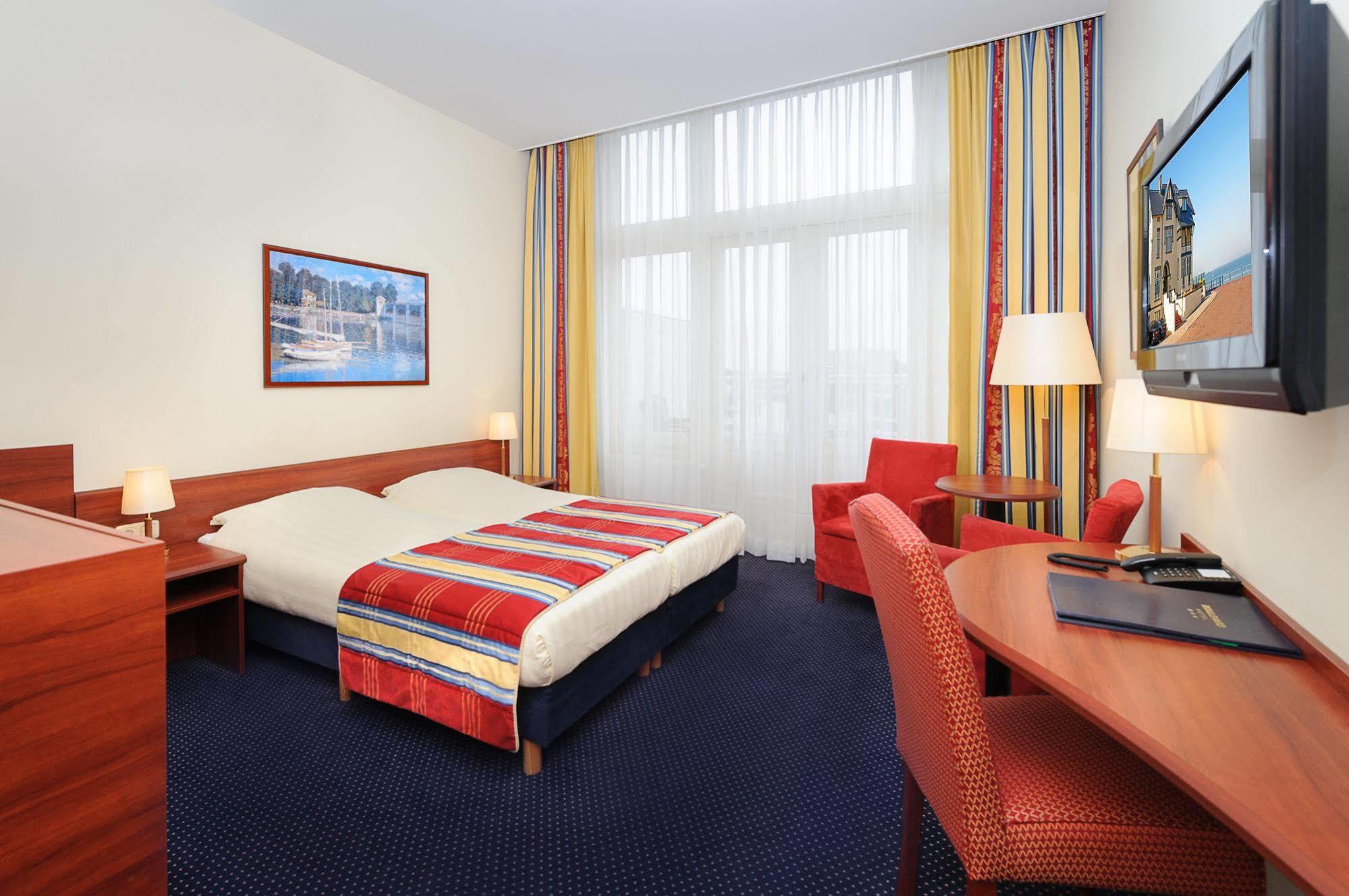 Boulevard Hotel Scheveningen Хага Екстериор снимка